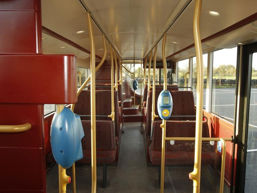 Интерьер Wright NBFL Routemaster (H40/22T) 2012 года  (фото 6 из 16)